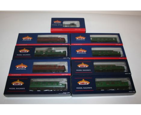 BACHMANN LOCOMOTIVE & ROLLING STOCK including 32-216 Class 57XX 8732 boxed locomotive, and 8 various boxed coaches. (9)