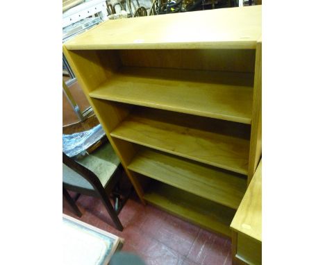 Modern light wood five shelf bookcase