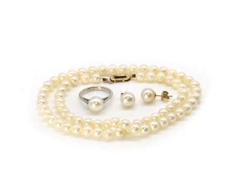 A group of cultured pearl jewellery, a white gold cultured pearl ring, with a cultured pearl 8.5mm in size, pearl untested, t