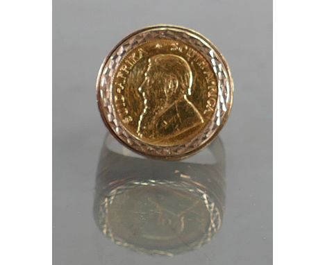 9ct gold ring set with one tenth 1/10 Kruggerand coin: Size L, 6.7 grams. Size N.