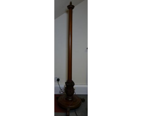 Victorian Mahogany Standard lamp: Height 156cm.