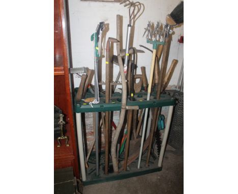A LARGE QUANTITY OF ASSORTED TOOLS