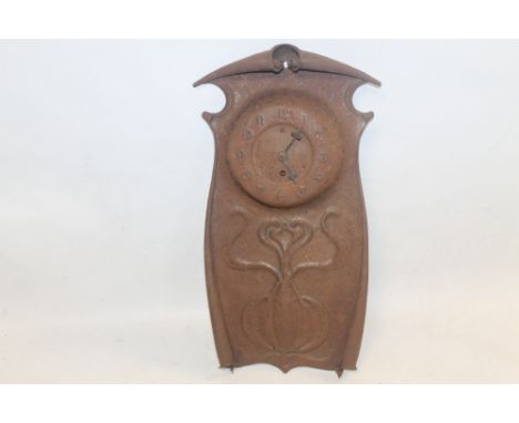 A VINTAGE ART NOUVEAU STYLE CLOCK