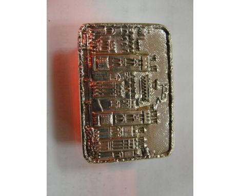 A Windsor Castle top snuff box by S J Rose (Birmingham 1976)