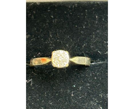 9ct Gold ring set with diamonds 2.6g Size M 