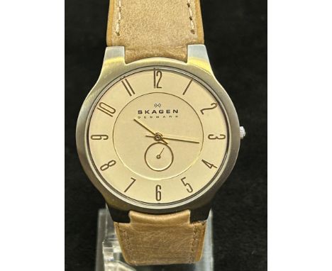 Skagen Denmark wristwatch with sub dial at 6 o clock &amp; rubber strap 