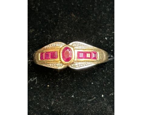 9ct gold ring set with rubies &amp; diamonds 2.7g Size S 