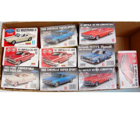 A Lindberg 1/25 scale plastic classic car kit group, ten examples, all appear as issued to include a Richard Petty's Plymouth