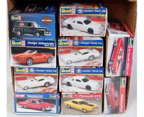 Ten various boxed as issued Revell 1/24 and 1/25 scale plastic classic car and racing car kits to include a Harley Davidson 1