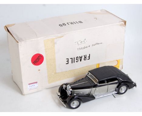 Three various boxed and polystyrene packed Franklin Mint 1/24 scale diecasts to include a 1939 Maybach Zeppelin, a 1938 Rolls