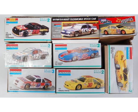 15 various boxed mixed scale Monogram and Monogram Snap-Tight Classic Car Kit Group, mixed examples to include a Nascar, Ford