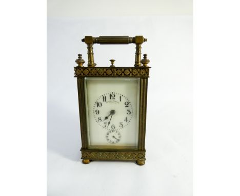 Repeater carriage clock, cream dial signed Joyeria Inglesa Santiago, with key. Side glass panel missing 