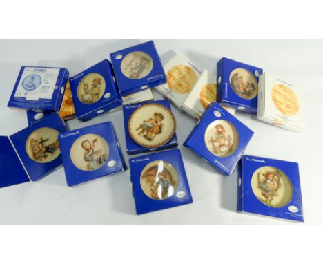 Collection of 15 Goebel Hummel miniature plates in boxes