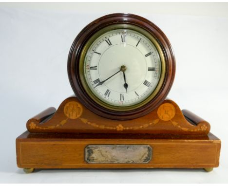 Edwardian inlaid mahogany mantle clock with circular cream dial, 20cm tall 