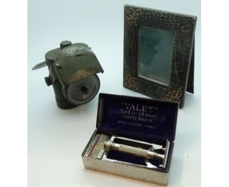 J L Ltd. No 1 Lamps electric bike lamp, photograph frame + Valet cased razor 