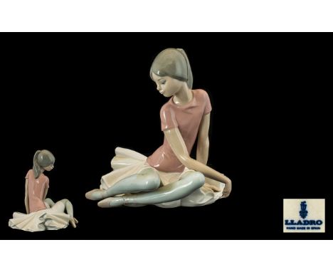 Lladro Hand Painted Porcelain Figurine ' Shelley ' Model No 1357. Issued 1978 - 1993. Height 6.25 Inches - 15.60 cm. Hairline