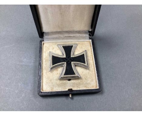 WWII German Third Reich Iron Cross First Class EK1, makers mark L/52 to pin, with presentation box.