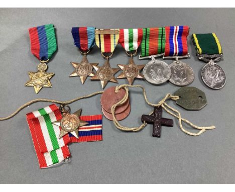 WWII Medal Group, comprising 1939-1945 Star, Africa Star, Italy Star with 8th Army bar, Defence Medal, War Medal 1939-1945 an