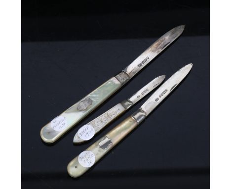 3 mother-of-pearl handled silver-bladed fruit knives (3) 