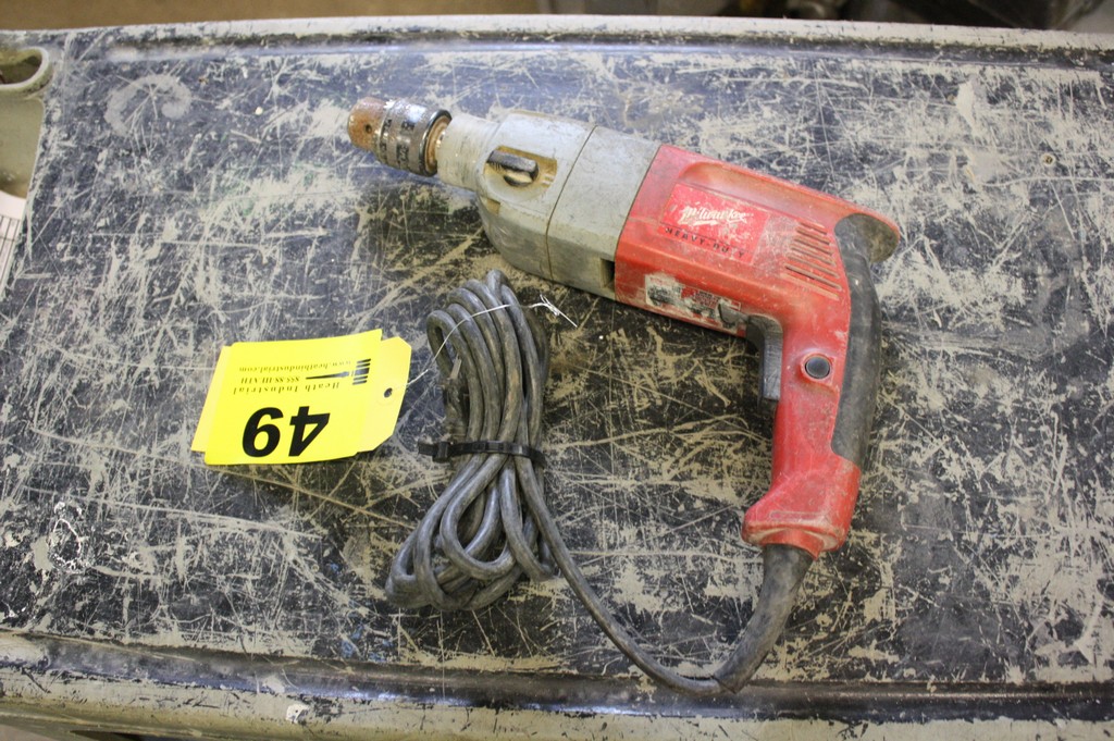 MILWAUKEE CAT. NO. 537820, HEAVY DUTY 1/2'' ELECTRIC HAMMER DRILL