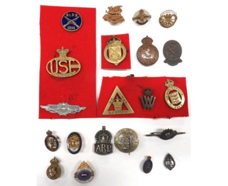 21 x Various Home Service Badges And Lapel Badges including brass, KC 1915 On War Service ... Brass KC 1916 On War Service ..