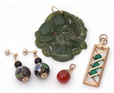 Mixed Lot: carved jade pendant, a basket of fruit, a 9ct gold rectangular pierced pendant featuring three green glass spheres
