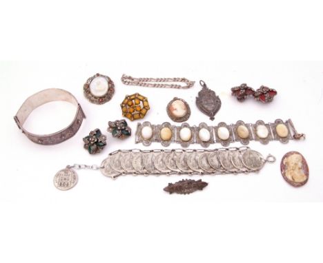 Mixed Lot: cased silver "Margaret" brooch, Birmingham 1916, a 950 stamped hinged bracelet, sterling bracelet, filigree and mo