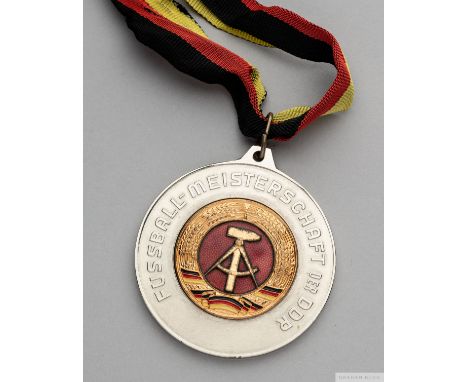 1985 white-metal and enamel German Football Championship medal the obverse inscribed DEUTSCHER FUSSBALLVERBAND DER DDR, 1984-