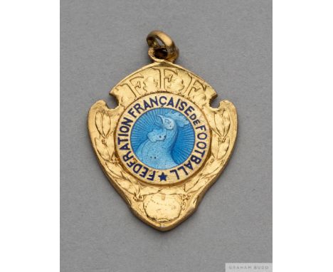 Continental yellow-metal and enamel 1982 Coupe De France Final Winners Medalthe obverse inscribed F.F.F., FEDERATION FRANCAIS
