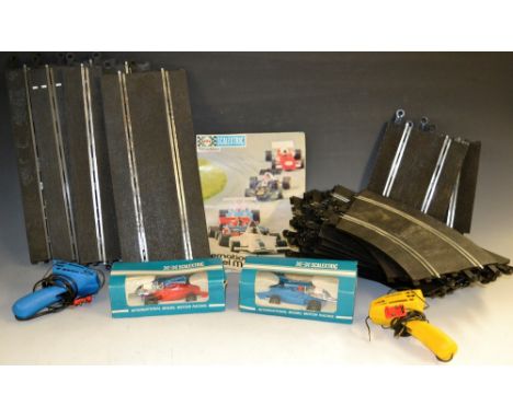 Scalextric - Rovex ltd super speed racing set inc C23 Scaletti Arrow racing cars, red and blue, racing Nos 7 and 8, both blue