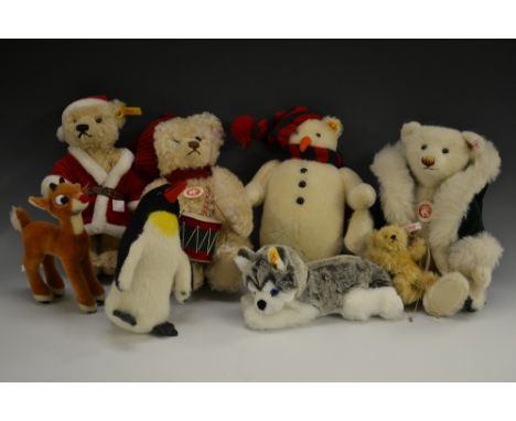 Steiff - a limited edition clockwork musical bear, Drummer Boy, white ear tag, No 037368, 1394/2007, with certificate; others