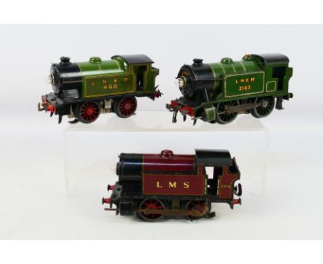 Hornby Series - Tinplate - Three unboxed 20 volt O gauge tinplate 3-rail locomotives to include 0-4-0 LNER 2162 in Green Live