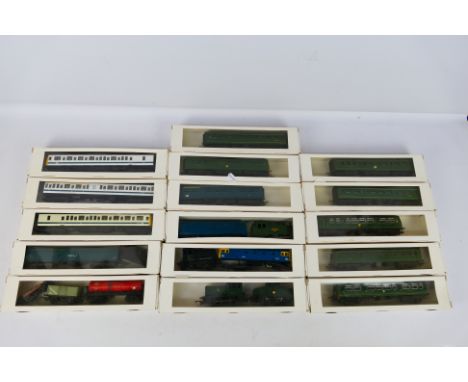 Hornby - Tri-ang - Others - Approximately 20 items of OO gauge rolling stock and some locomotives contained in plain white wi