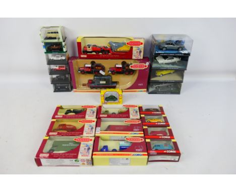 Lledo - Oxford Diecast - Fabbri - Corgi - Others - A boxed collection of diecast and plastic model vehicles in several scales