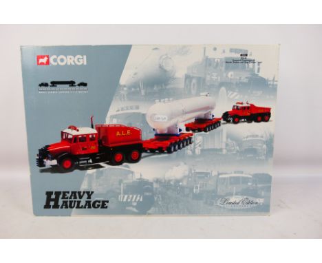 Corgi - A heavy Haulage A.L.E Scammell Contractor x 2 Nicolas Trailers and "Slug Catcher" Load. Model Length Approx. 1.2M Unu