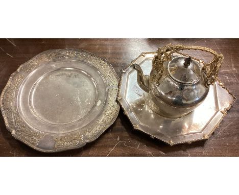 A good quality silver plated kettle etc. Est. £10 - £20.