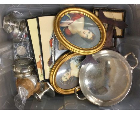 A box containing silver plated ware etc. Est. £10 - £20.