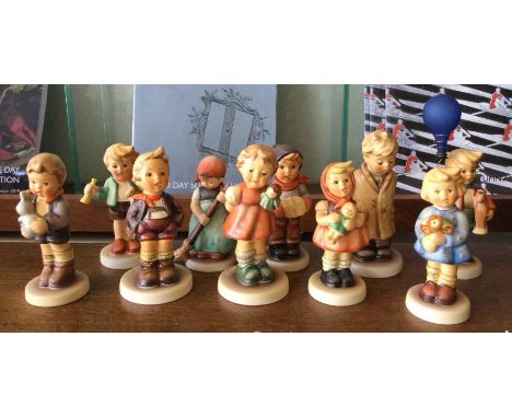 Ten Hummel figures. Est. £20 - £30.