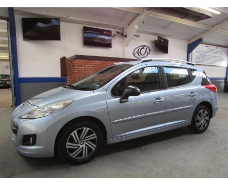 Make &amp; Model: Peugeot 207 Active HDI SWDate of Reg: YG11 NBMColour: Bluecc: 1560MoT: 04-06-2022Fuel Type: DIESELMileage: 
