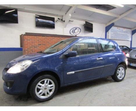 Make &amp; Model: Renault Clio Rip CurlDate of Reg: LX57 ONHColour: Bluecc: 1149MoT: 03-02-2023Fuel Type: PETROLMileage: 69kT