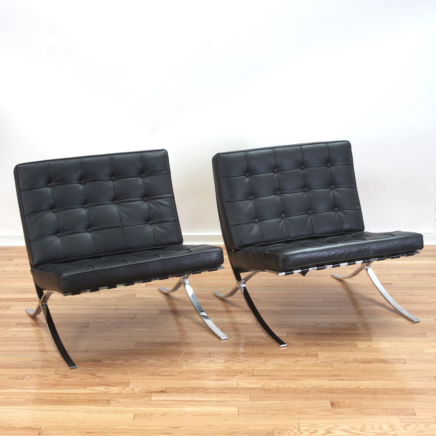 Pair Mies Van Der Rohe Style Barcelona Chairs 20th C With Label Bucciarelli Made In Italy 30