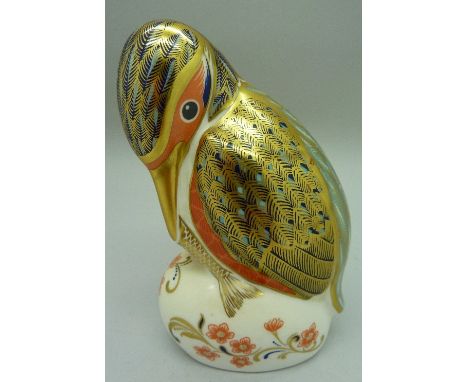 A Royal Crown Derby kingfisher paperweight