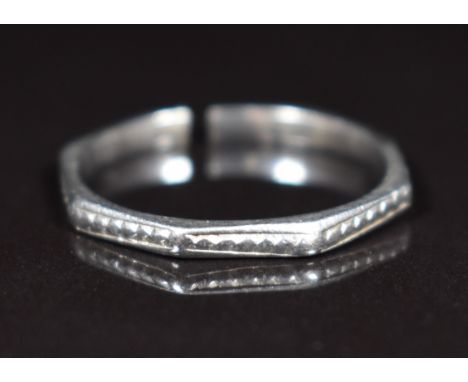 Art Deco platinum octagonal wedding band / ring (band has been cut), 2.7g