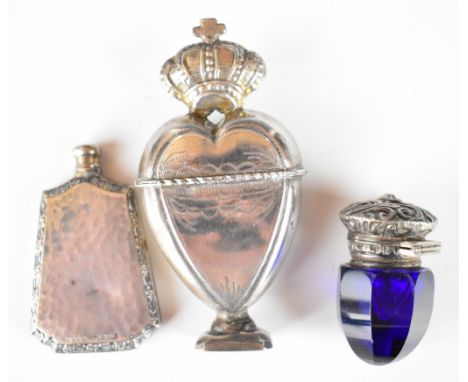 19th or early 20th century Finnish or similar scent bottle formed as a heart with cross finial, having 13 1/2 grade silver ma