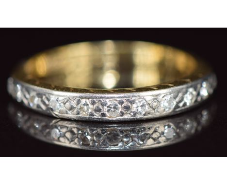 An 18ct gold half eternity ring set with diamonds, 2.5g, size L