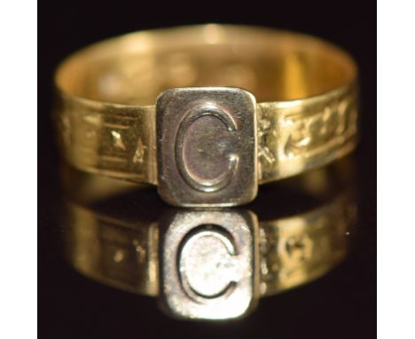 Georgian 18ct gold ring mounted with a later 9ct gold 'C', London 1803, 2.6g, size P