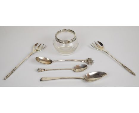 Hallmarked and other silver items comprising Bath souvenir spoon, Georgian teaspoon and a millennium spoon with golf finial, 