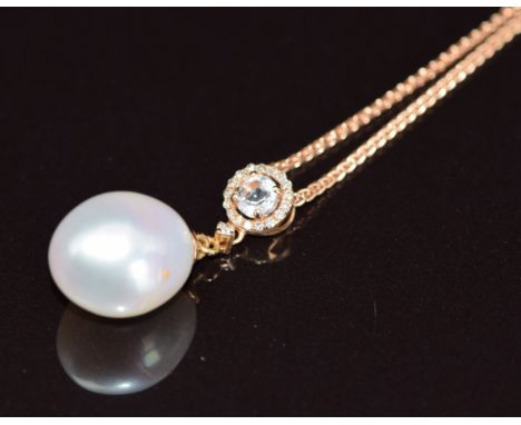 An 18k rose gold pendant set with a pearl, morganite and diamonds (2.7cm) on an 18k rose gold chain, 6.7g, 45cm