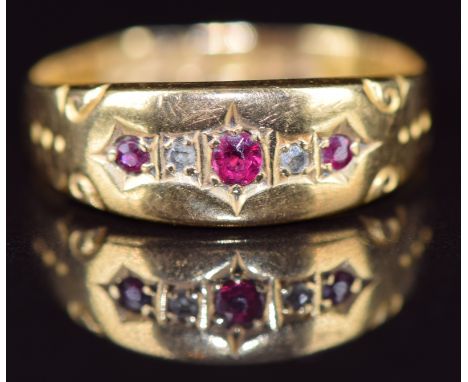 Edwardian 18ct gold ring set with rubies and diamonds, Chester 1901, 1.9g, size M