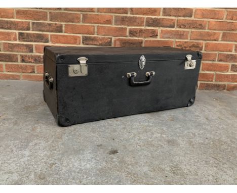 Vintage Car TrunkMake: Contact AuctioneerModel: Contact AuctioneerYear: 0Mileage: 0VIN: Contact AuctioneerConfiguration: Righ